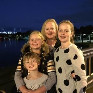 Meet your Posher, Victoria